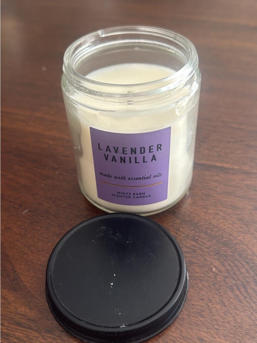 White Barn Lavender Vanilla Candle - Cream & Black